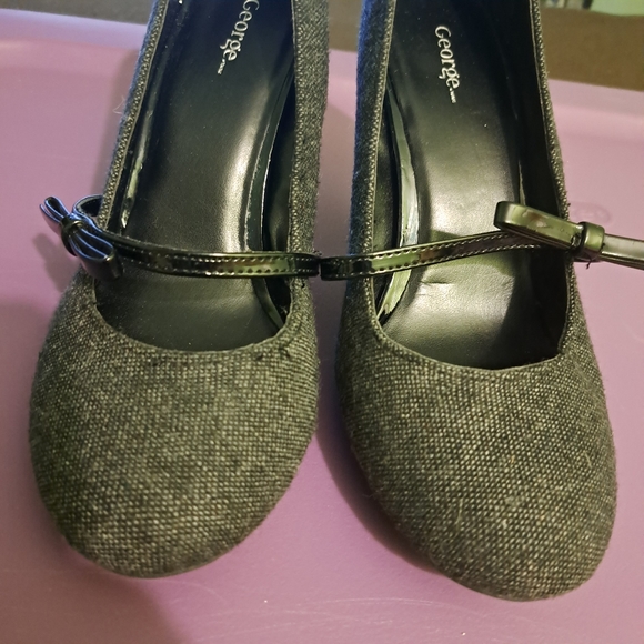 George High Heels - Picture 2 of 12